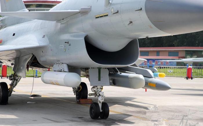 揭秘殲-10“猛龍”進(jìn)化之路 從A到C型全維度解析，兼論航電與計(jì)算機(jī)系統(tǒng)集成之躍升